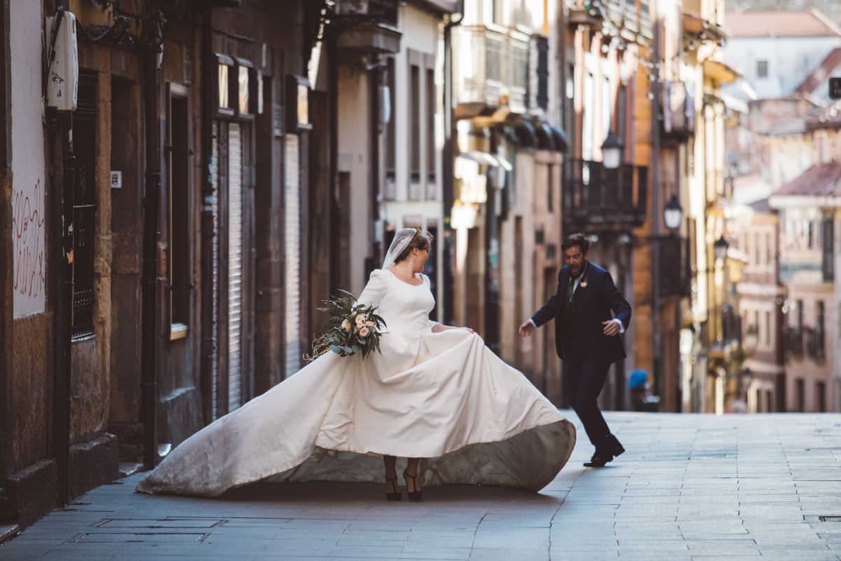 fotos de Postboda en Asturias - Oviedo Casco Antiguo